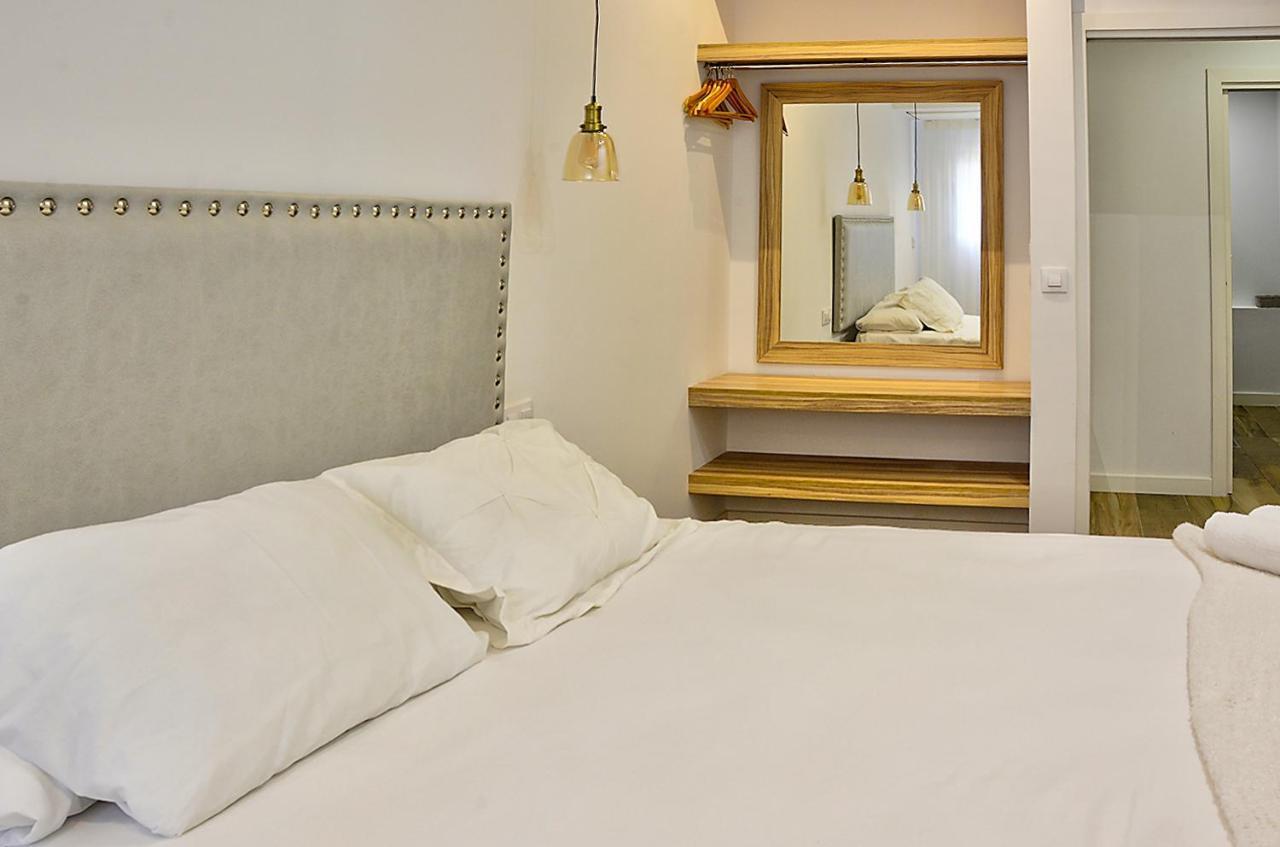 Apartsuite B&R Triana Arellano Sevilla Eksteriør bilde