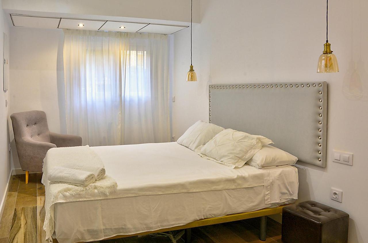 Apartsuite B&R Triana Arellano Sevilla Eksteriør bilde